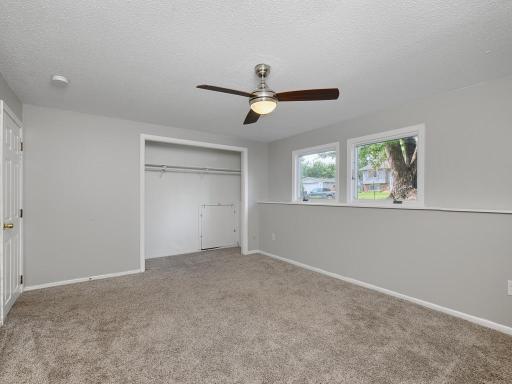 2300 13th Avenue E, North Saint Paul, MN 55109