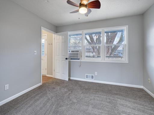 2300 13th Avenue E, North Saint Paul, MN 55109