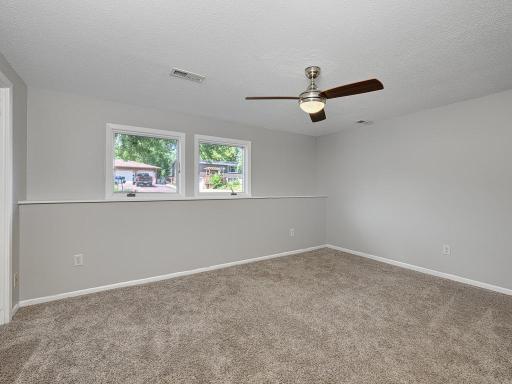 2300 13th Avenue E, North Saint Paul, MN 55109