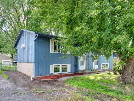2300 13th Avenue E, North Saint Paul, MN 55109