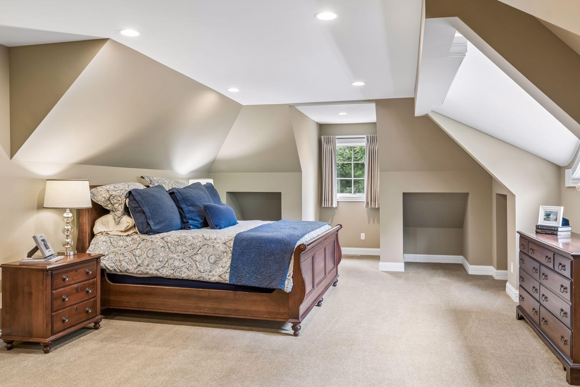 Bonus room with newer carpet and fresh paint.