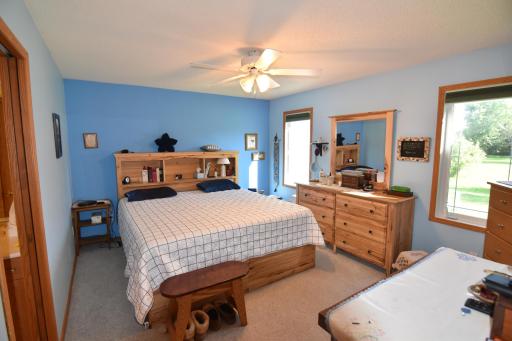 DSC_0071.JPG Primary Bedroom