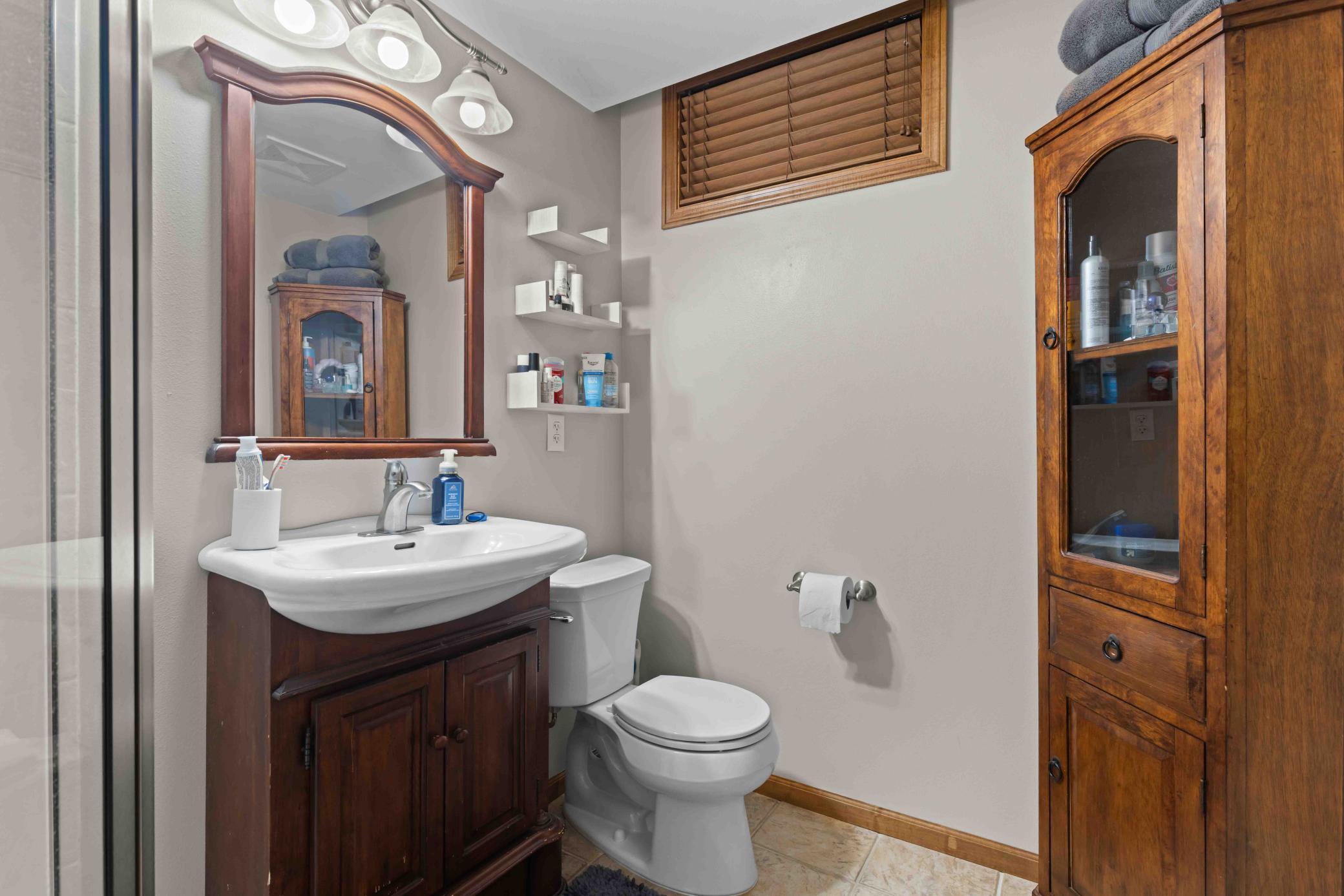 1711 7th street south Fargo MLS-52.jpg
