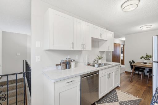 Fresh and bright kitchen