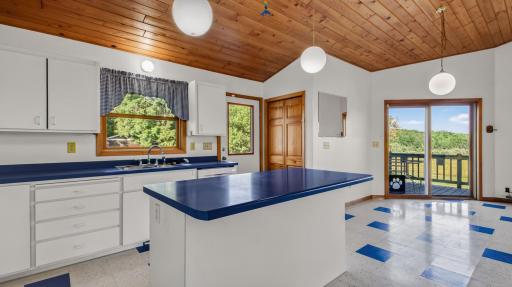 N1395 Grouse Road, Sarona, WI 54870