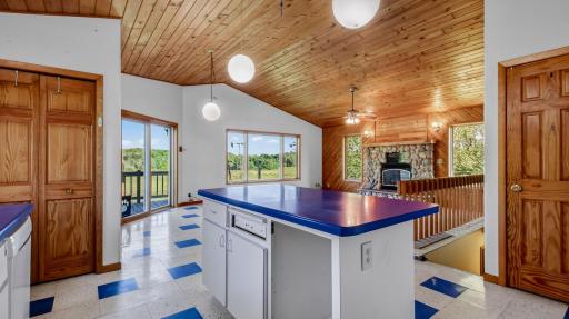 N1395 Grouse Road, Sarona, WI 54870
