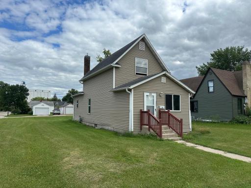 Photo for 824 Labree Avenue N, Thief River Falls, MN 56701 - listing #7121310 824 Labree Avenue N, Thief River Falls, MN 56701