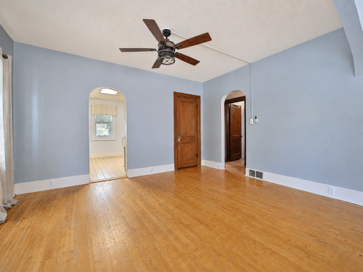 403 5th Street NE, Staples, MN 56479