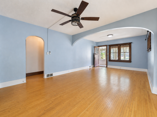 403 5th Street NE, Staples, MN 56479