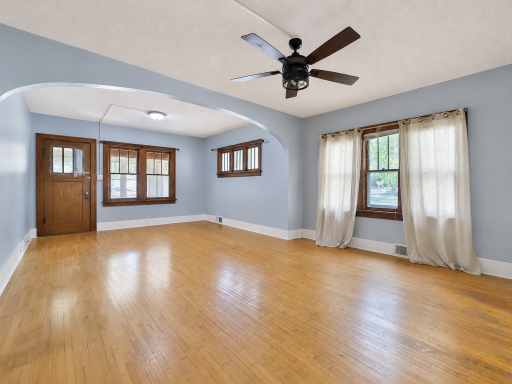 403 5th Street NE, Staples, MN 56479