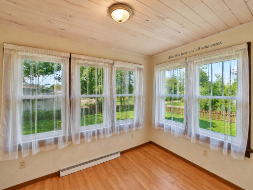 403 5th Street NE, Staples, MN 56479