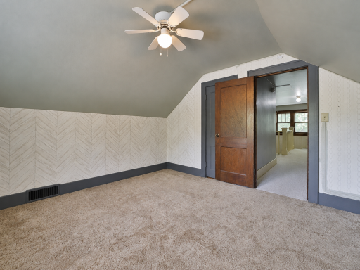 403 5th Street NE, Staples, MN 56479