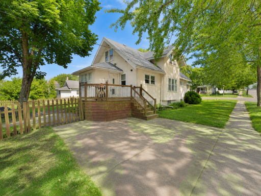 403 5th Street NE, Staples, MN 56479