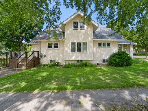 403 5th Street NE, Staples, MN 56479