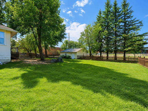 403 5th Street NE, Staples, MN 56479
