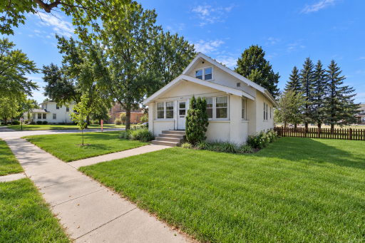 403 5th Street NE, Staples, MN 56479