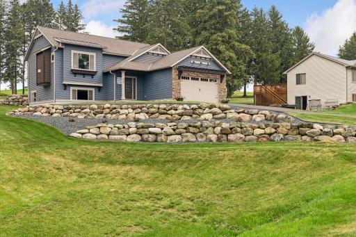 Beautiful Rock Retaining Wall