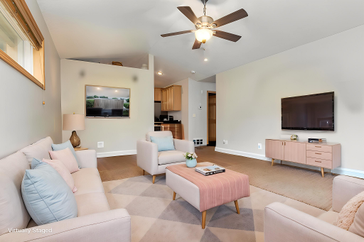 2211 Ridgedale Drive SE, Alexandria, MN 56308