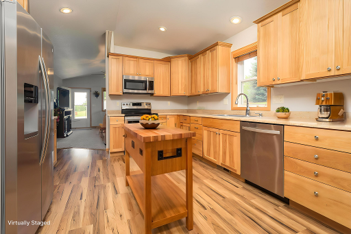 2211 Ridgedale Drive SE, Alexandria, MN 56308
