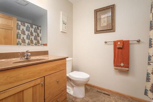 2211 Ridgedale Drive SE, Alexandria, MN 56308