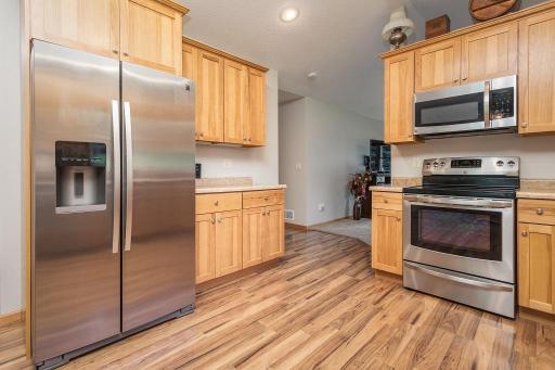 2211 Ridgedale Drive SE, Alexandria, MN 56308