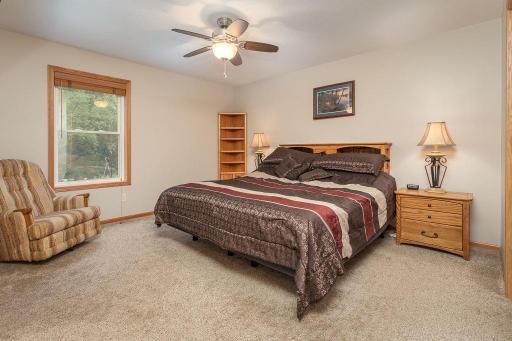2211 Ridgedale Drive SE, Alexandria, MN 56308