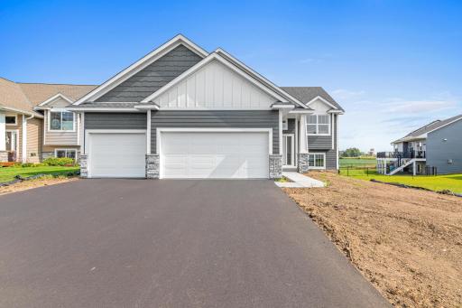 2617 213th Street W, Farmington, MN 55024