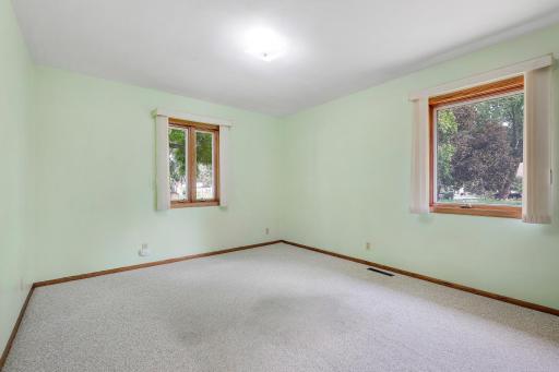 8710Photography-Web-Friendly-816-Maple-Street-Farmington-MN-55024-29.jpg