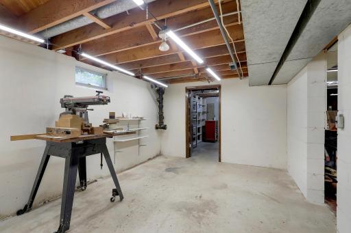 8710Photography-Web-Friendly-816-Maple-Street-Farmington-MN-55024-54.jpg