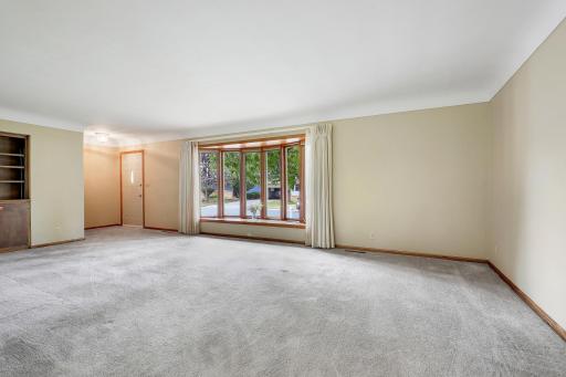 8710Photography-Web-Friendly-816-Maple-Street-Farmington-MN-55024-14.jpg
