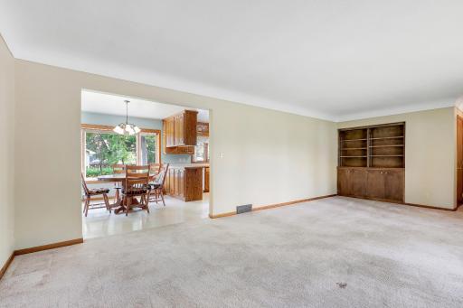 8710Photography-Web-Friendly-816-Maple-Street-Farmington-MN-55024-15.jpg
