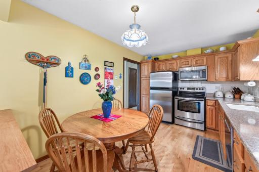 420 N Comstock Lane N, Plymouth, MN 55447