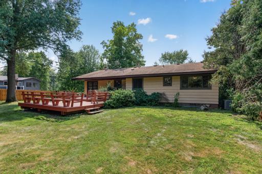 420 N Comstock Lane N, Plymouth, MN 55447