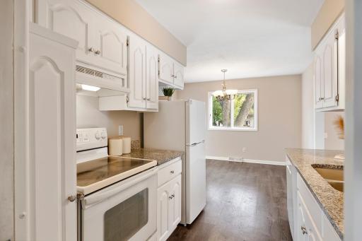 6208 81st Avenue N, Brooklyn Park, MN 55443