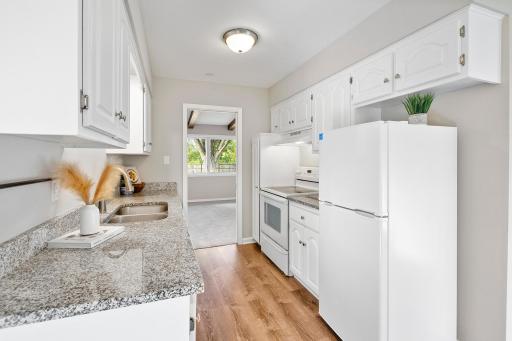 6208 81st Avenue N, Brooklyn Park, MN 55443