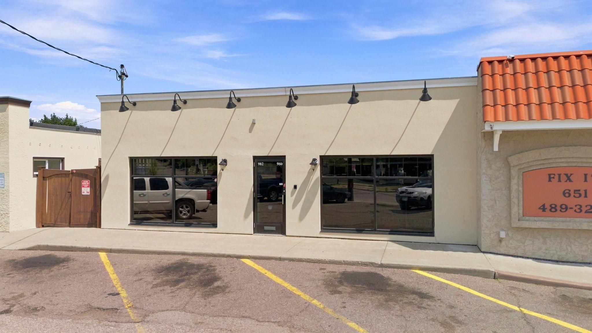 Property photo for 980 Dale Street N, Saint Paul, MN 55117