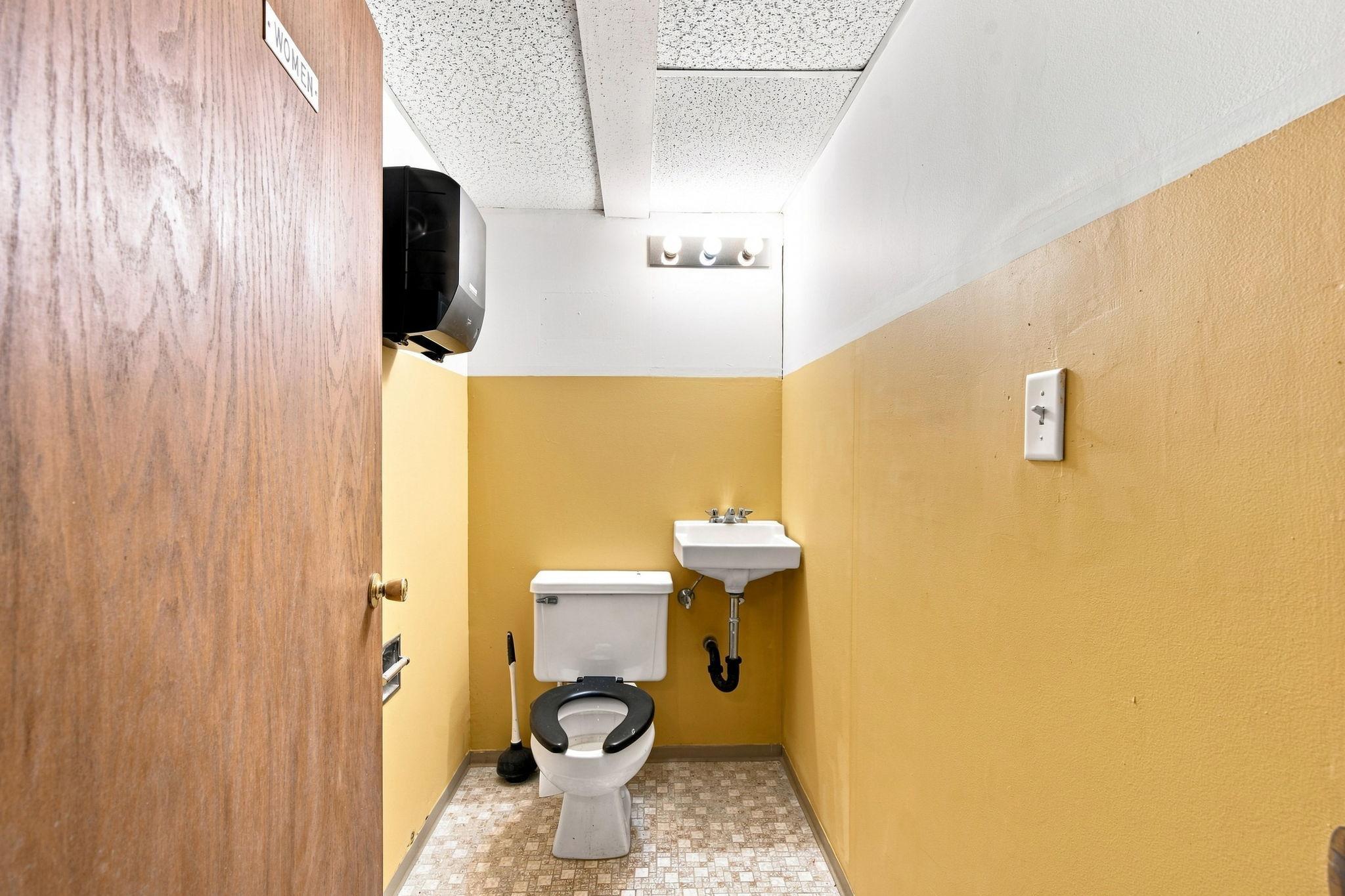 Photo 32