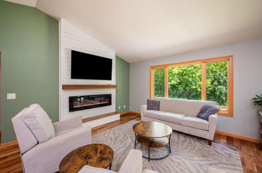 105 Hidden Oaks Circle, Mankato, MN 56001