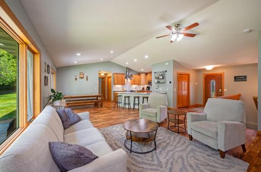 105 Hidden Oaks Circle, Mankato, MN 56001