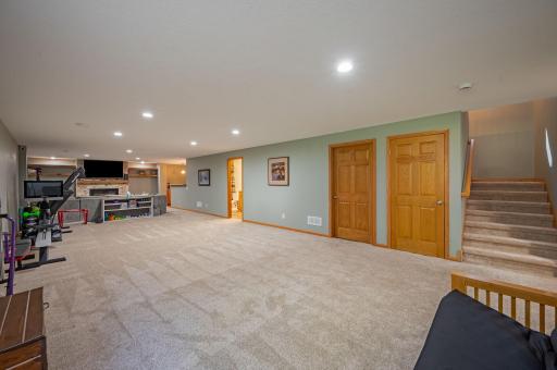 105 Hidden Oaks Circle, Mankato, MN 56001