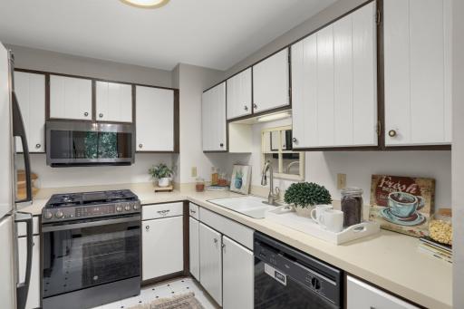 The kitchen has a really great floor plan and is ready for your ideas.