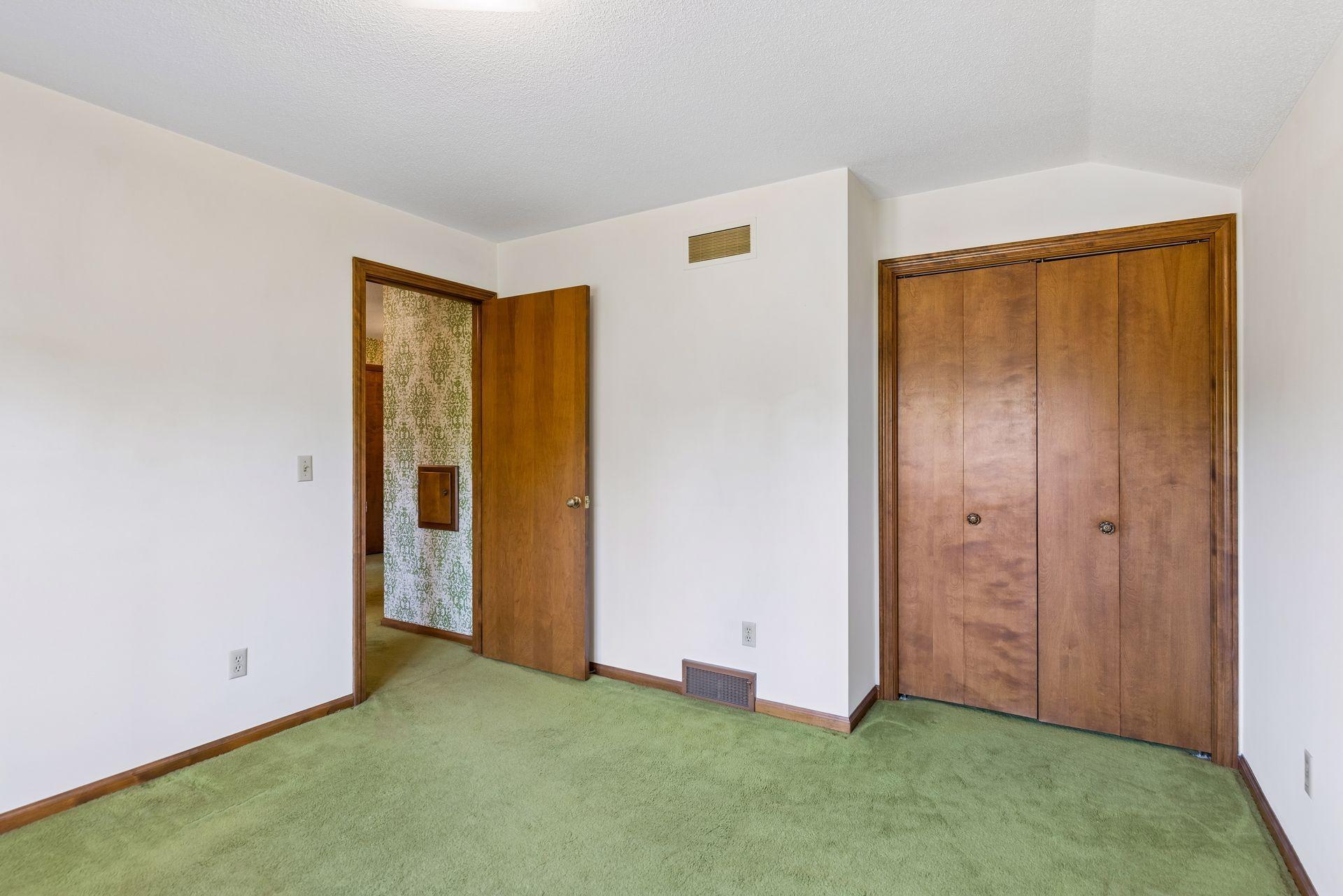 Upper Level Bedroom