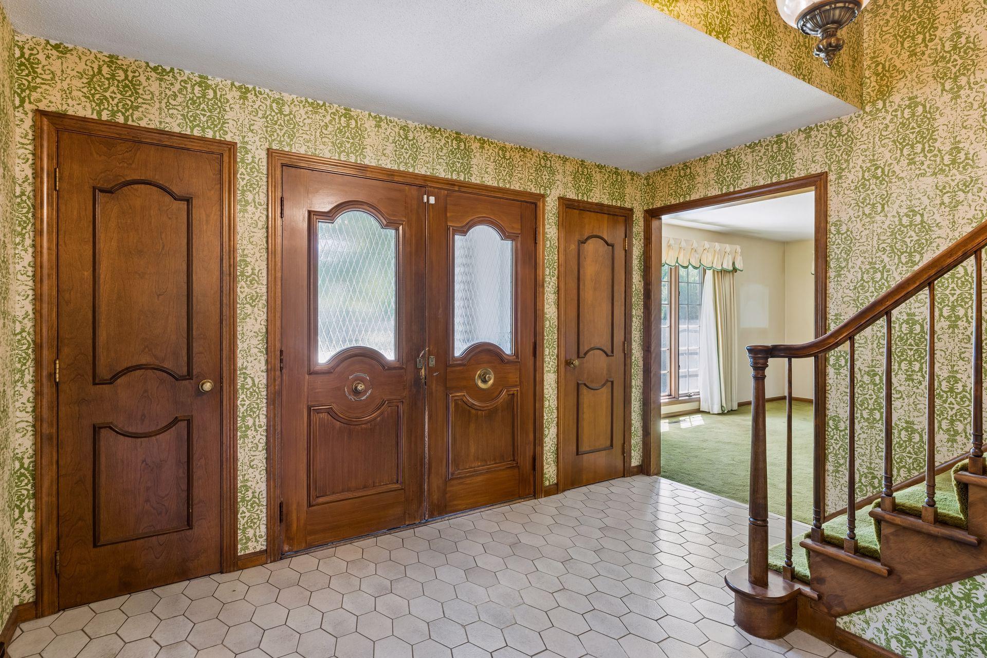 Foyer and Front Doors