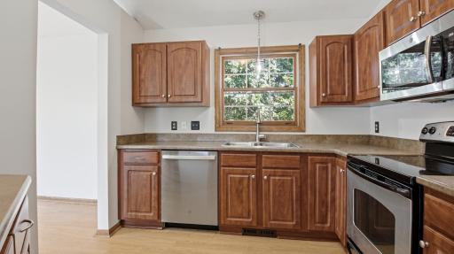 17604 lorence way-16.jpg
