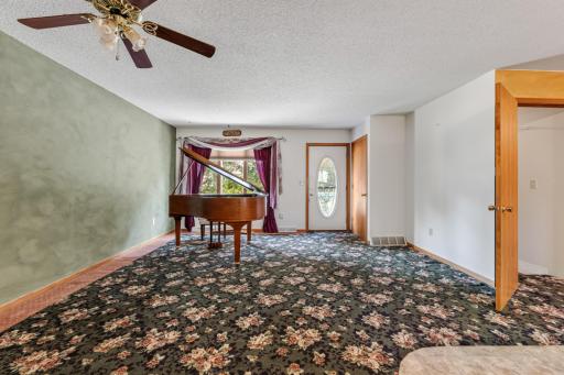708 North Sprague St. Caledonia MN (3).jpg
