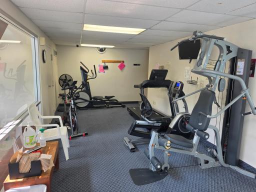 3928.jpg Exercise area open 24-7 as well