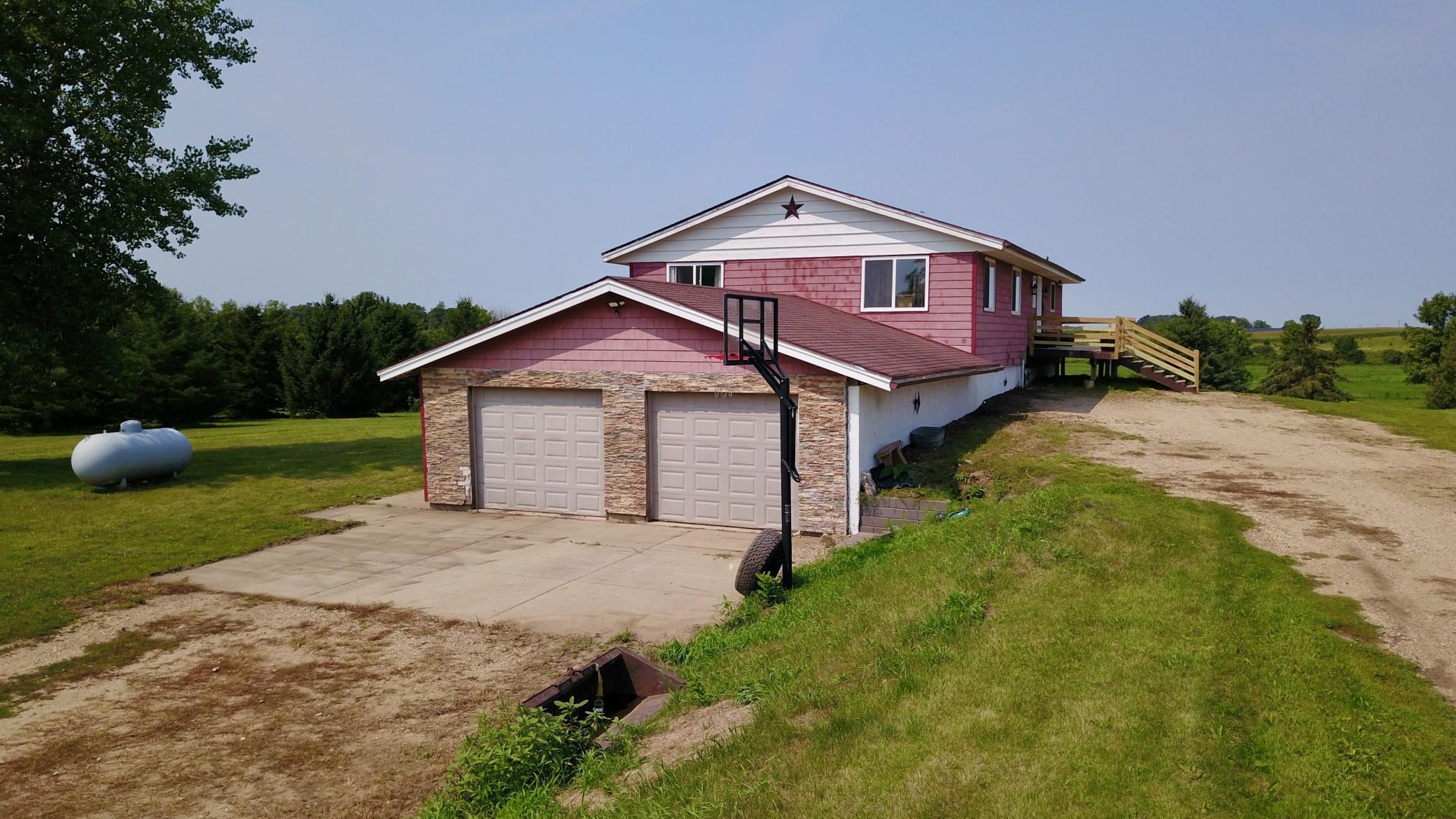 Welcome home to 12321 600th Avenue!
