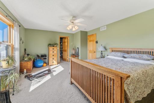 large primary with walk in closet