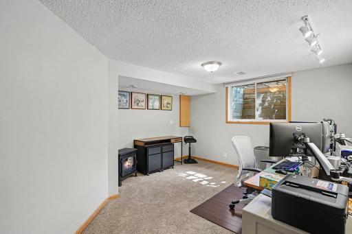 11501 Keating Avenue, Burnsville, MN 55337