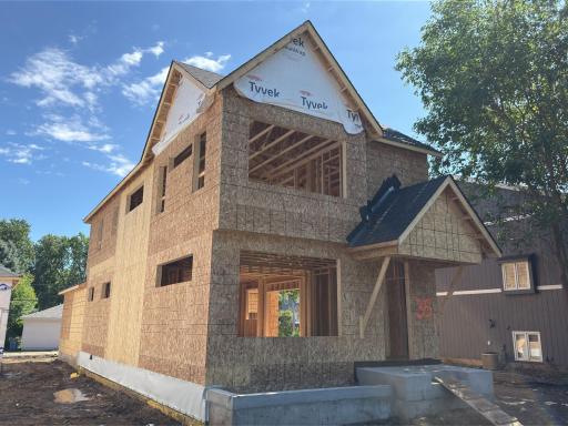 35 19th Avenue N, Hopkins, MN 55111